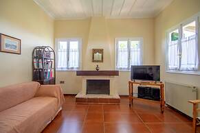 Casa Tsounis