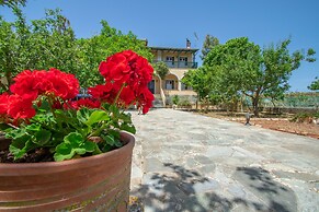 Casa Tsounis