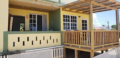 Pal's on the Beach - A Gold Standard Hotel