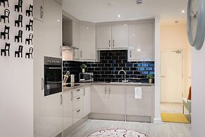 Cromwell Road Apartments