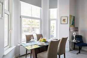 Cromwell Road Apartments