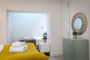 Cromwell Road Apartments