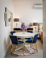 Cromwell Road Apartments