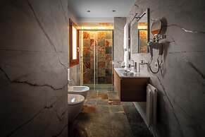 Marcus Suite