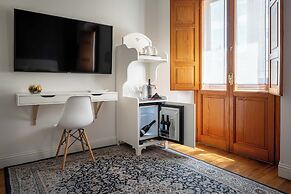 Marcus Suite