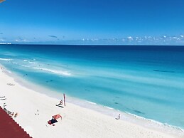 Beach and Ocean Front Apartments 1
