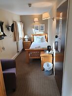 Halfway House Inn