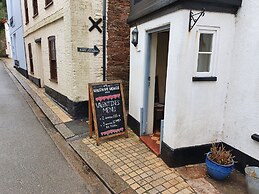 Halfway House Inn