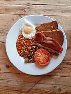 Halfway House Inn