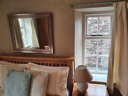 Halfway House Inn