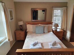 Halfway House Inn