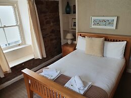 Halfway House Inn