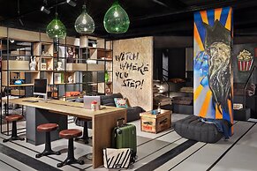 Moxy Lille City