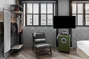 Moxy Lille City