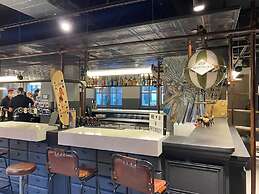 Moxy Lille City