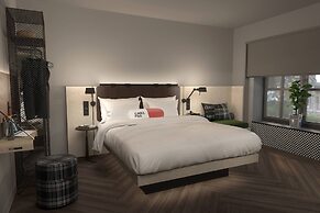 Moxy Lille City