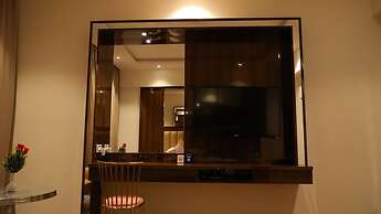 Oaktree Hotel