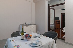 Luxury Rooms near Beach
