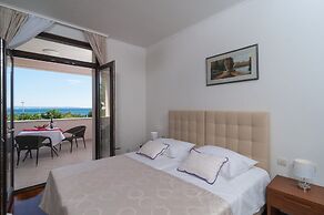 Luxury Rooms near Beach 1