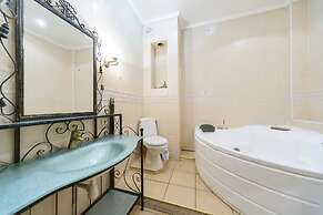Cozy apartment near Olympic Stadium 2