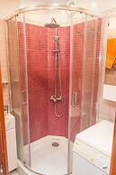 Apartment on Lesi Ukrainky Blvd