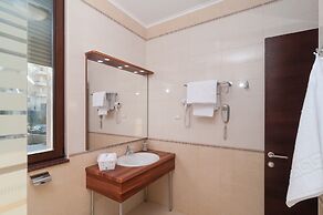 Luxury Rooms near Beach 2
