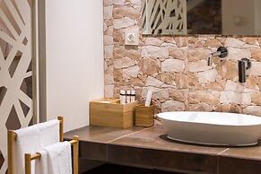 Oinoelia Luxury Suites & Residence