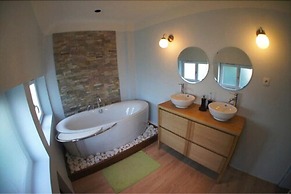 Bed & Breakfast Crosne Plazza & Spa