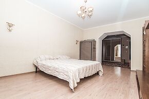 Apartment on Okeanskiy Pr. 135