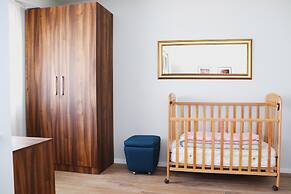 Foxxy Apartments