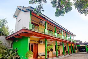Super OYO 1788 House 24