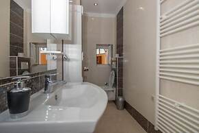Apartments Sare