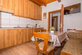 Apartments Sare