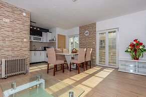 Apartments Sare