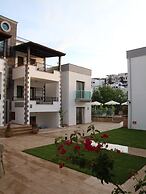 Orya Apart