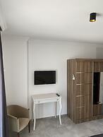 Orya Apart