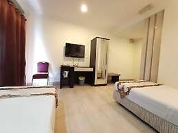 Maya Hotel