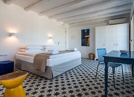 Milia Gi Suites
