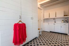Milia Gi Suites