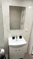 Monad Apartments Karaoli