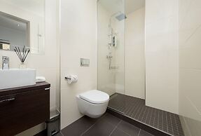 8ERA Business Executive Rotermanni Apts