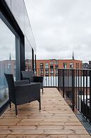 8ERA Business Executive Rotermanni Apts