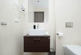 8ERA Business Executive Rotermanni Apts
