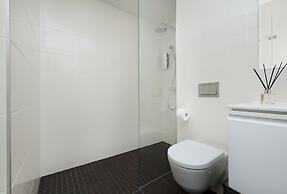 8ERA Business Executive Rotermanni Apts