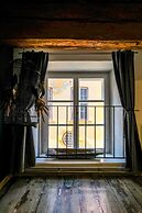 Blacksmith Old Town Apartments