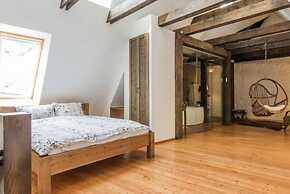 Blacksmith Old Town Apartments