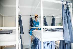 Thanasis Place Hostel