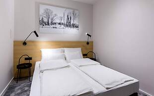 Teanna Lux Apartments