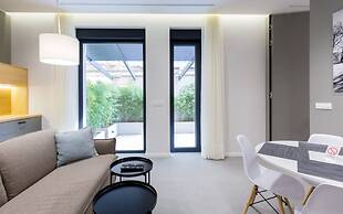 Teanna Lux Apartments