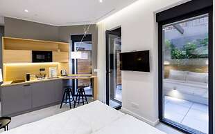Teanna Lux Apartments